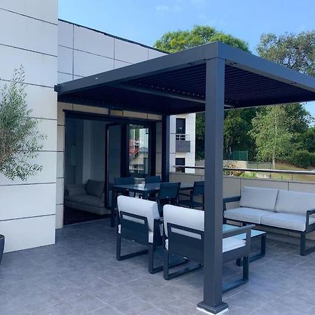 Atico Con Esplendida Terraza Apartman Comillas Kültér fotó