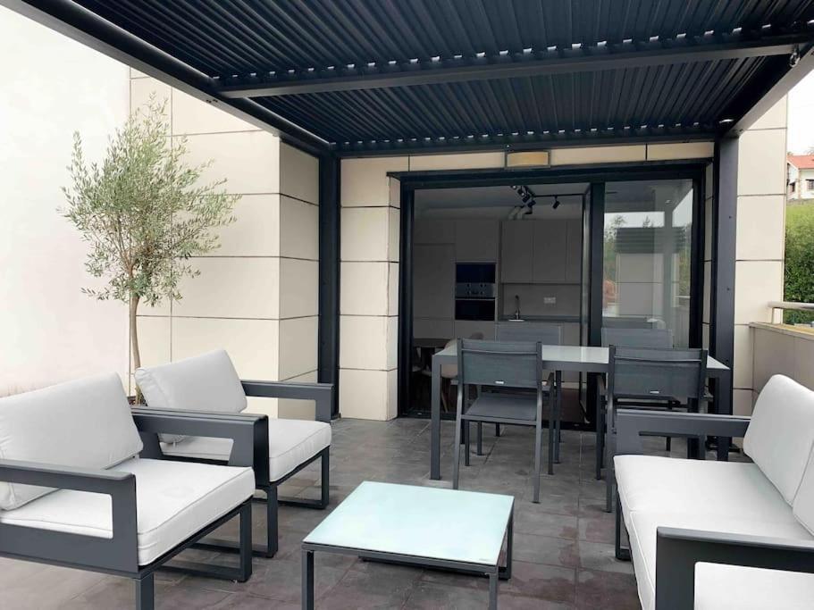 Atico Con Esplendida Terraza Apartman Comillas Kültér fotó