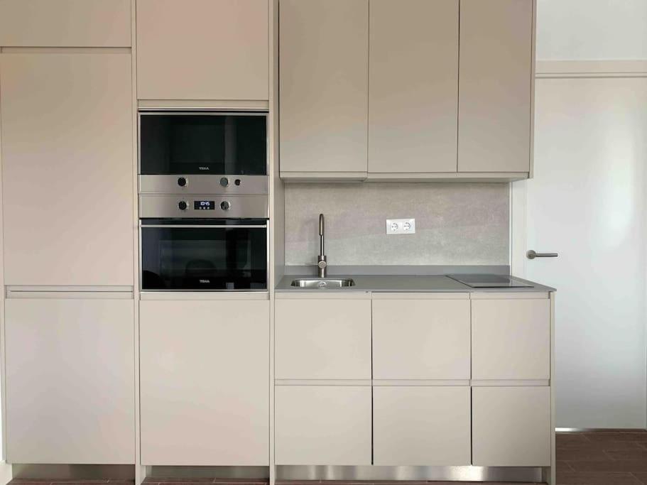 Atico Con Esplendida Terraza Apartman Comillas Kültér fotó