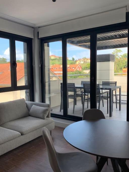 Atico Con Esplendida Terraza Apartman Comillas Kültér fotó